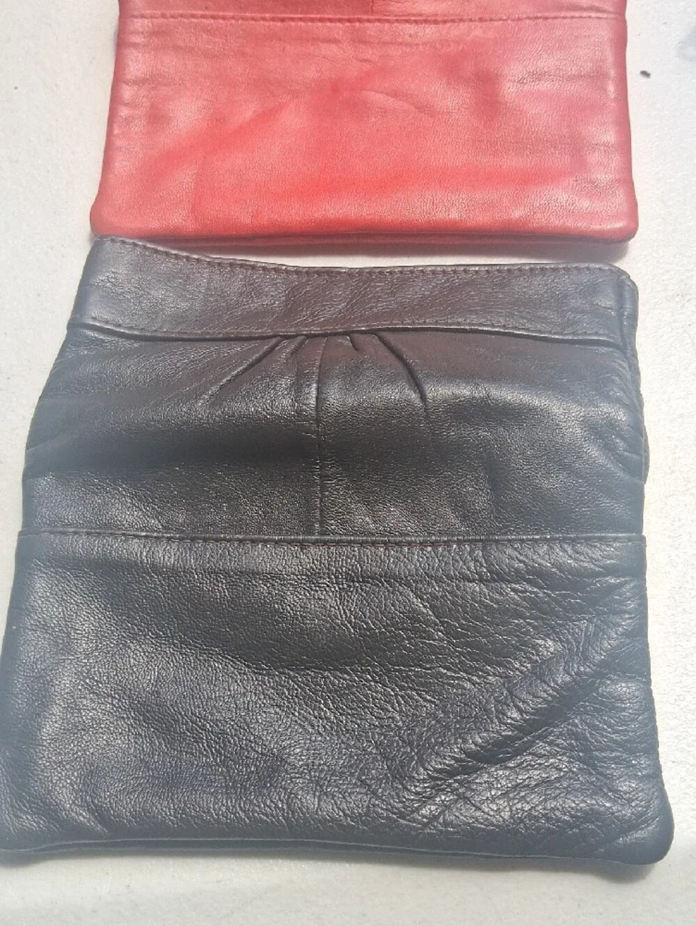 Womens Black and Red Leather Travel Wallet - Classic Organizer